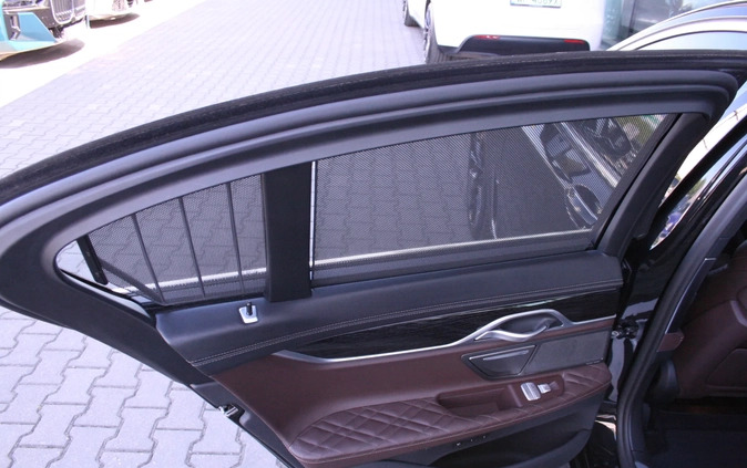 BMW Seria 7 cena 299900 przebieg: 75400, rok produkcji 2020 z Kąty Wrocławskie małe 497